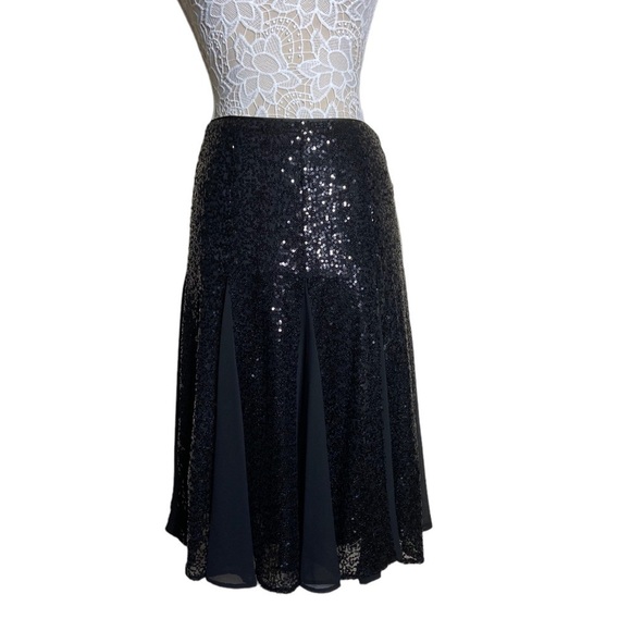 NWT Eliza J Sequin Flared Skirt In Black size 8 - Picture 2 of 7